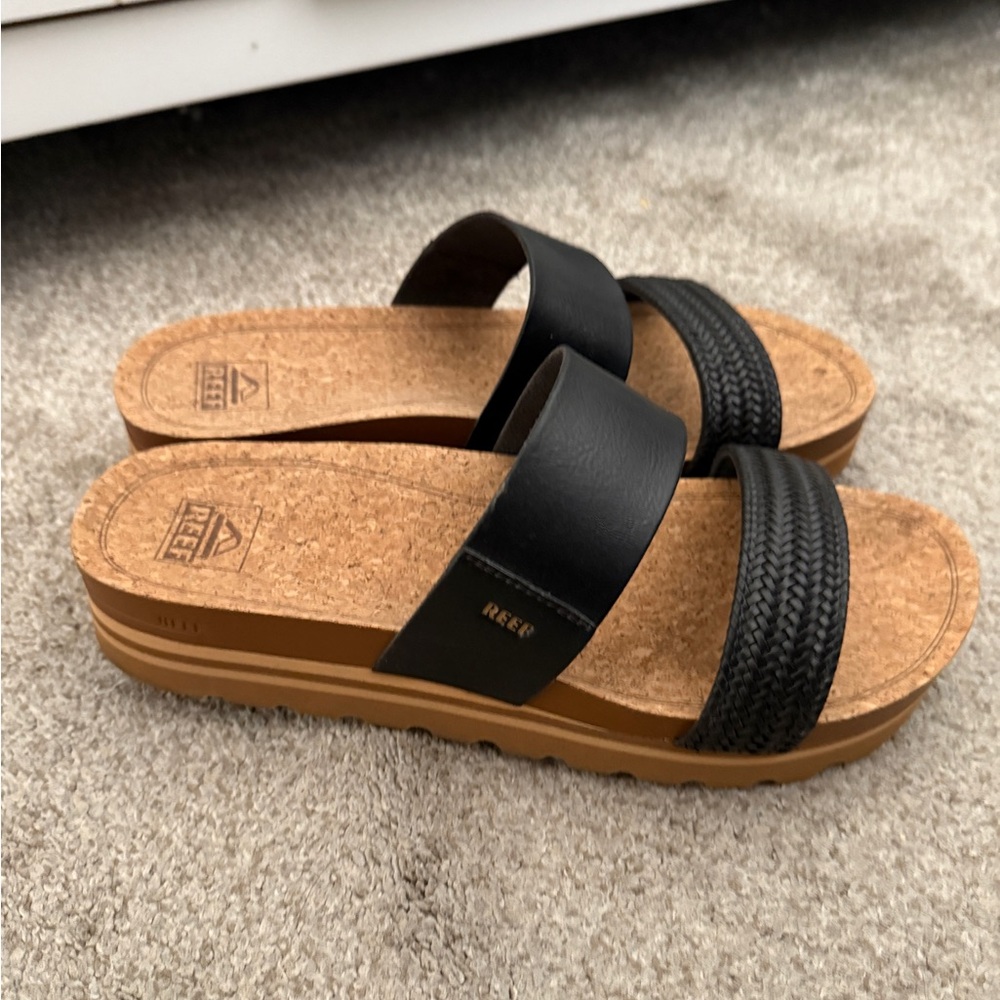 Reef Black and Brown Sandals with Comfort Footbed